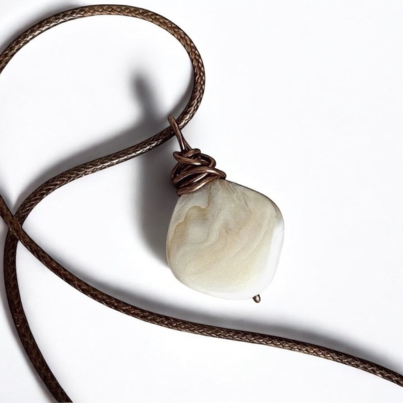 5 For $25💫White Abalone Nautical Shell Pendant Necklace - Picture 1 of 5
